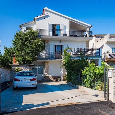 Three-bedroom In * Sibenik