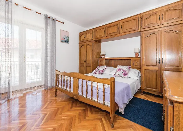 Three-bedroom In Apartment